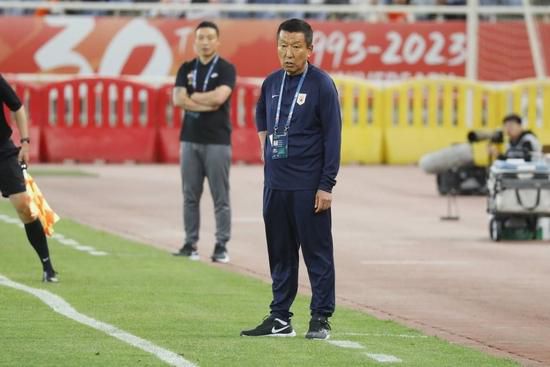 网爆杜海涛沈梦辰领证 恋爱长跑九年 2022-02-17 近日，有网友爆料称16日在长沙开福区民政局偶遇杜海涛沈梦辰领证。